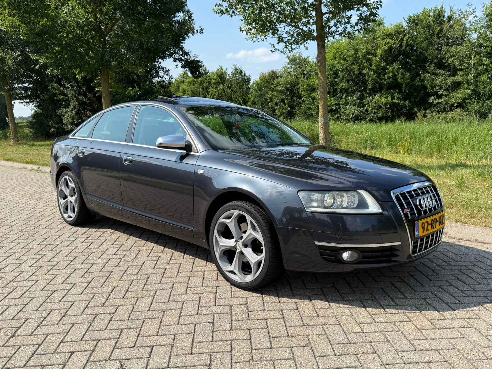 Audi A6 C6 2.4 V6 Automaat | Nieuwe APK | Grote Beurt, 1800 kg, Bedrijf, Zilver of Grijs, 6 cilinders