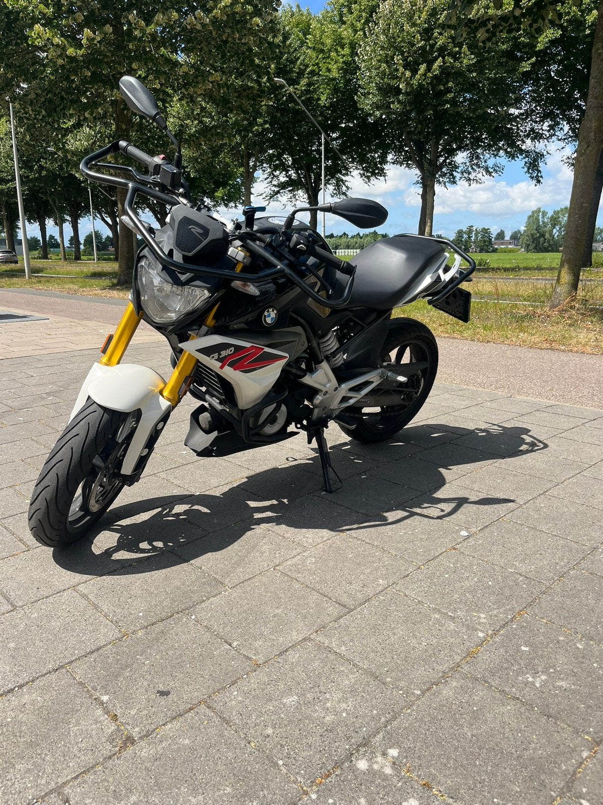 BMW G 310 R/ 2020/ A2/ 35 KW/ Nieuwstaat/ Valbeugels/ ABS!!!, Motoren, Particulier, Minimaal motorrijbewijs A2, 1 cilinder, 12 t/m 35 kW