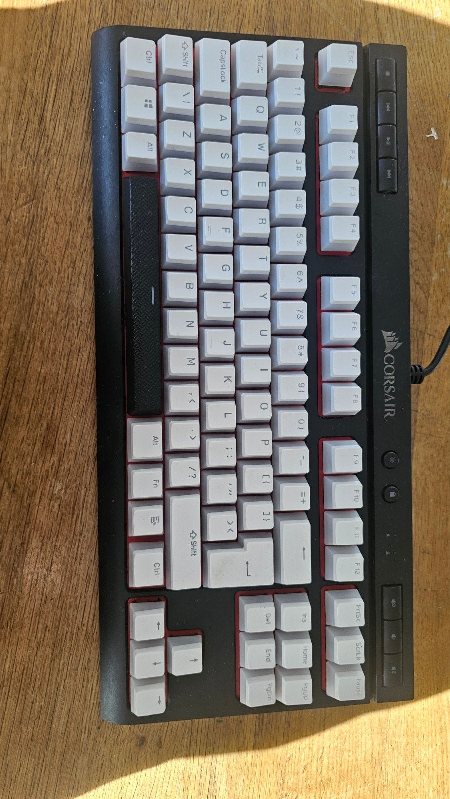 Corsair K63 Cherry MX Red Mechanisch Gaming Toetsenbord, Gebruikt, Ophalen of Verzenden, Overige indelingen, Corsair