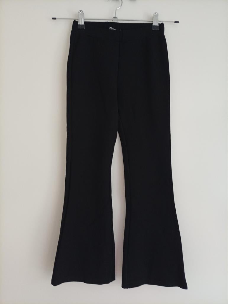 Geisha flair / flared broek zwart maat 152, Broek, Meisje, Ophalen of Verzenden, Gebruikt