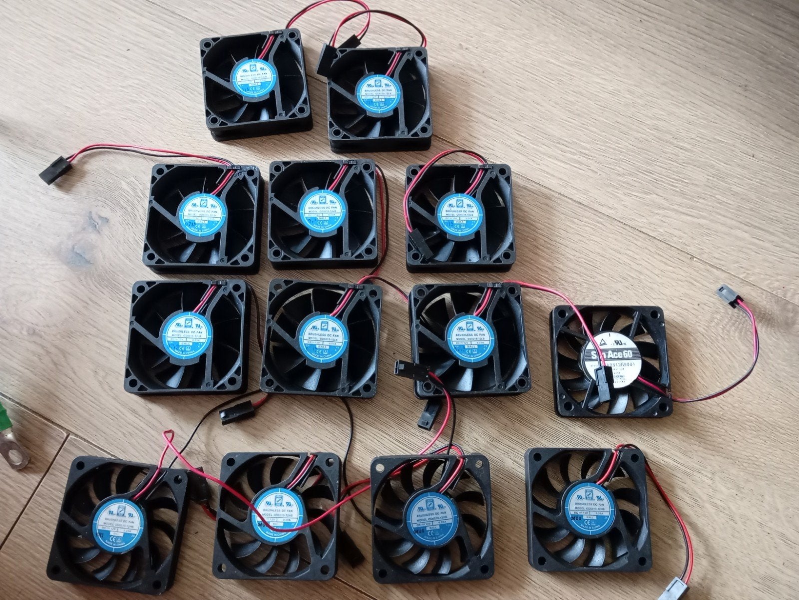 20 stuks 12v cooler fans ventilator incl bekabeling kabels, Ophalen of Verzenden, Nieuw, Luchtkoeling