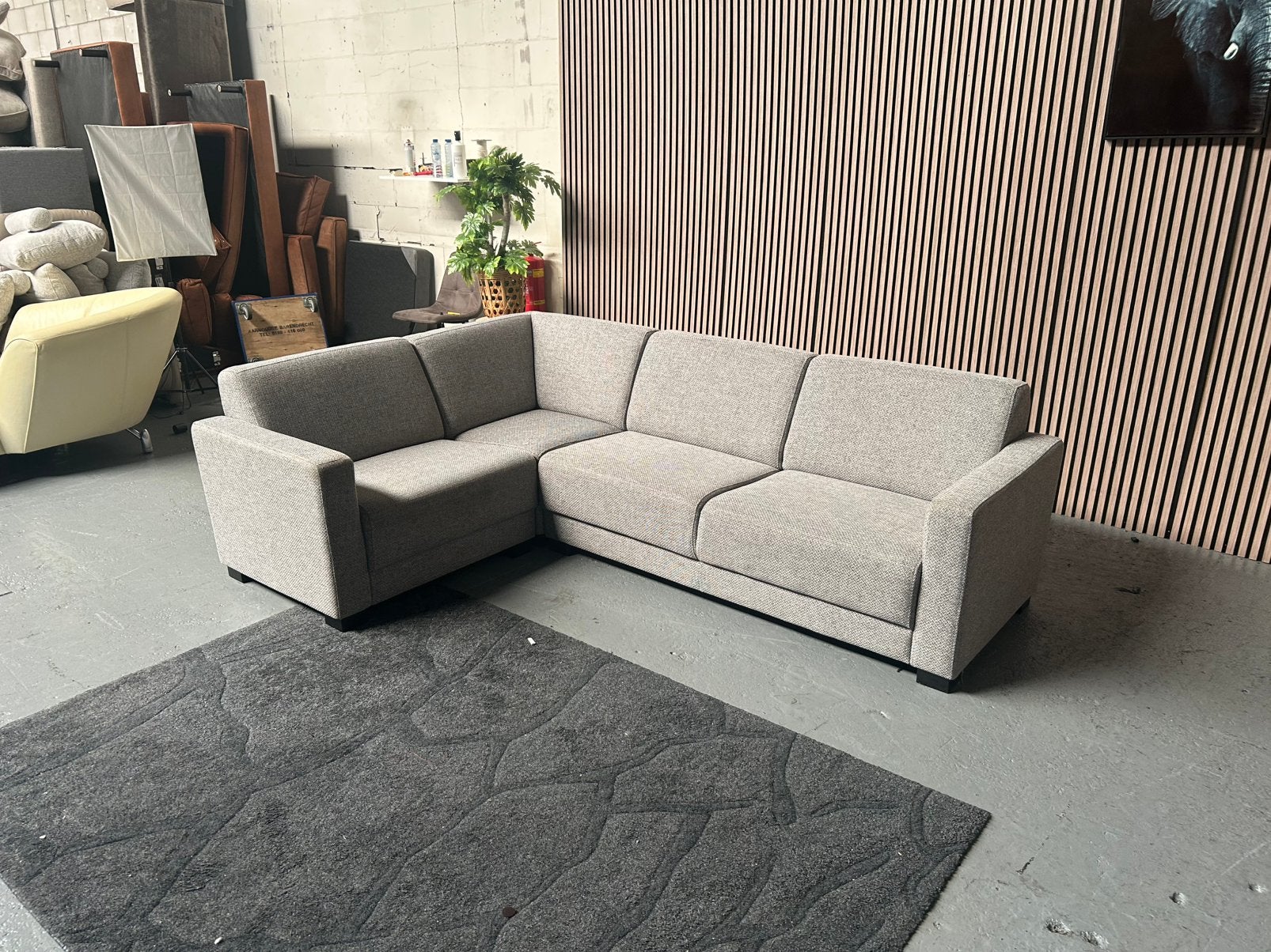 GRATIS LEVERING GRIJZE HOEKBANK 254X177 GEREINIGD, 250 tot 300 cm, Grijs hoekbank, Hoekbank, Ophalen of Verzenden