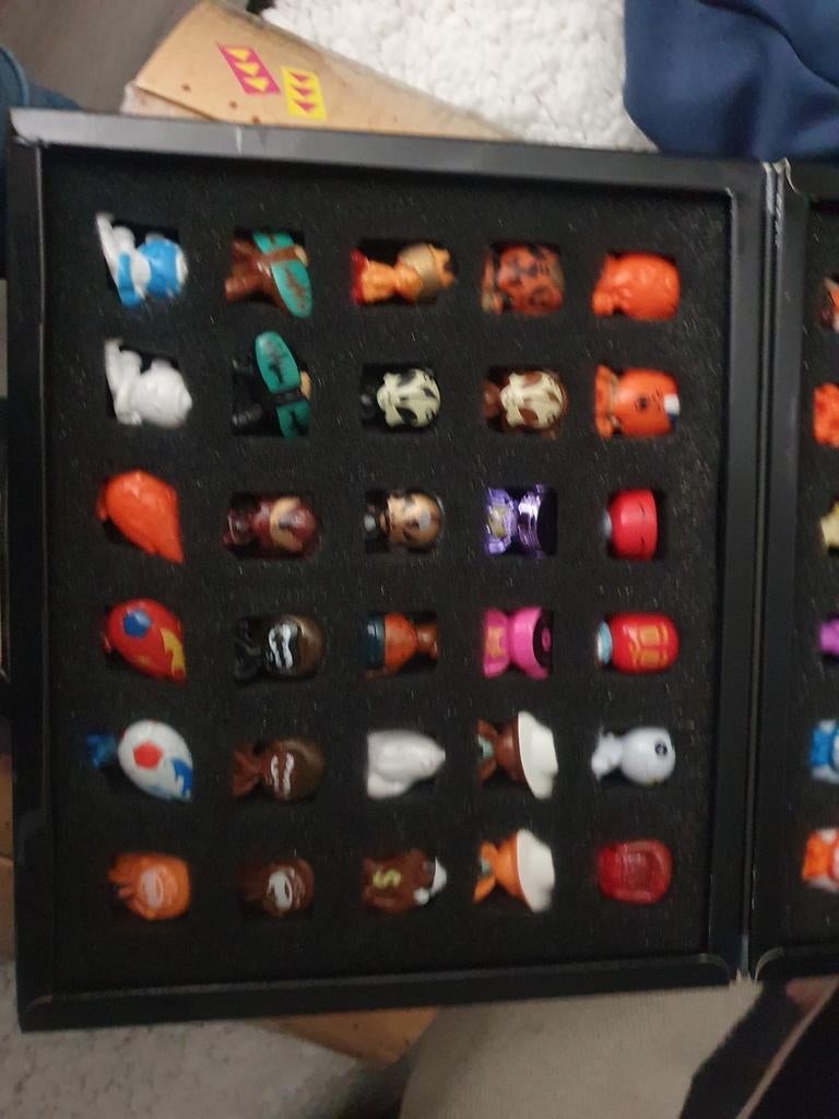 Gogo's Crazy Bones collectie in bewaardoos, Ophalen of Verzenden, Zo goed als nieuw