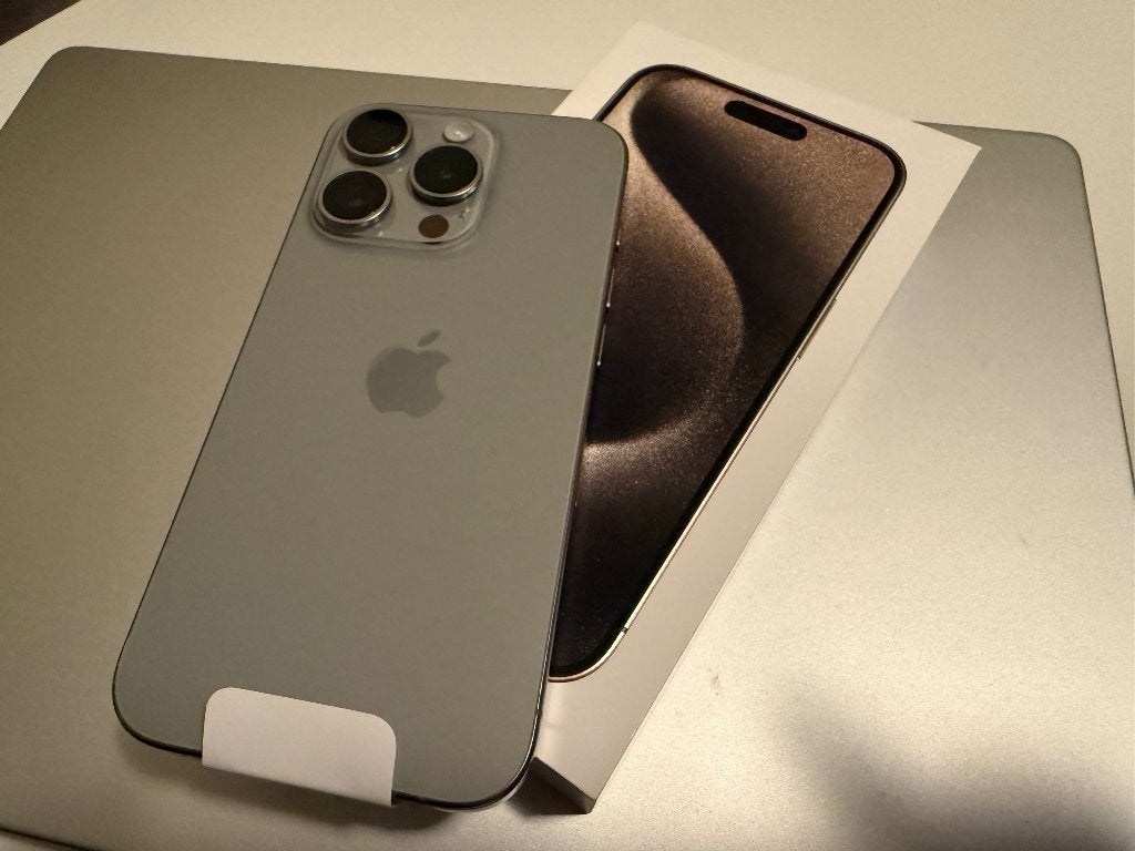iPhone 15 Pro 256GB – Unused Apple Replacement, Zo goed als nieuw, Zonder simlock, Grijs, IPhone 15 Pro