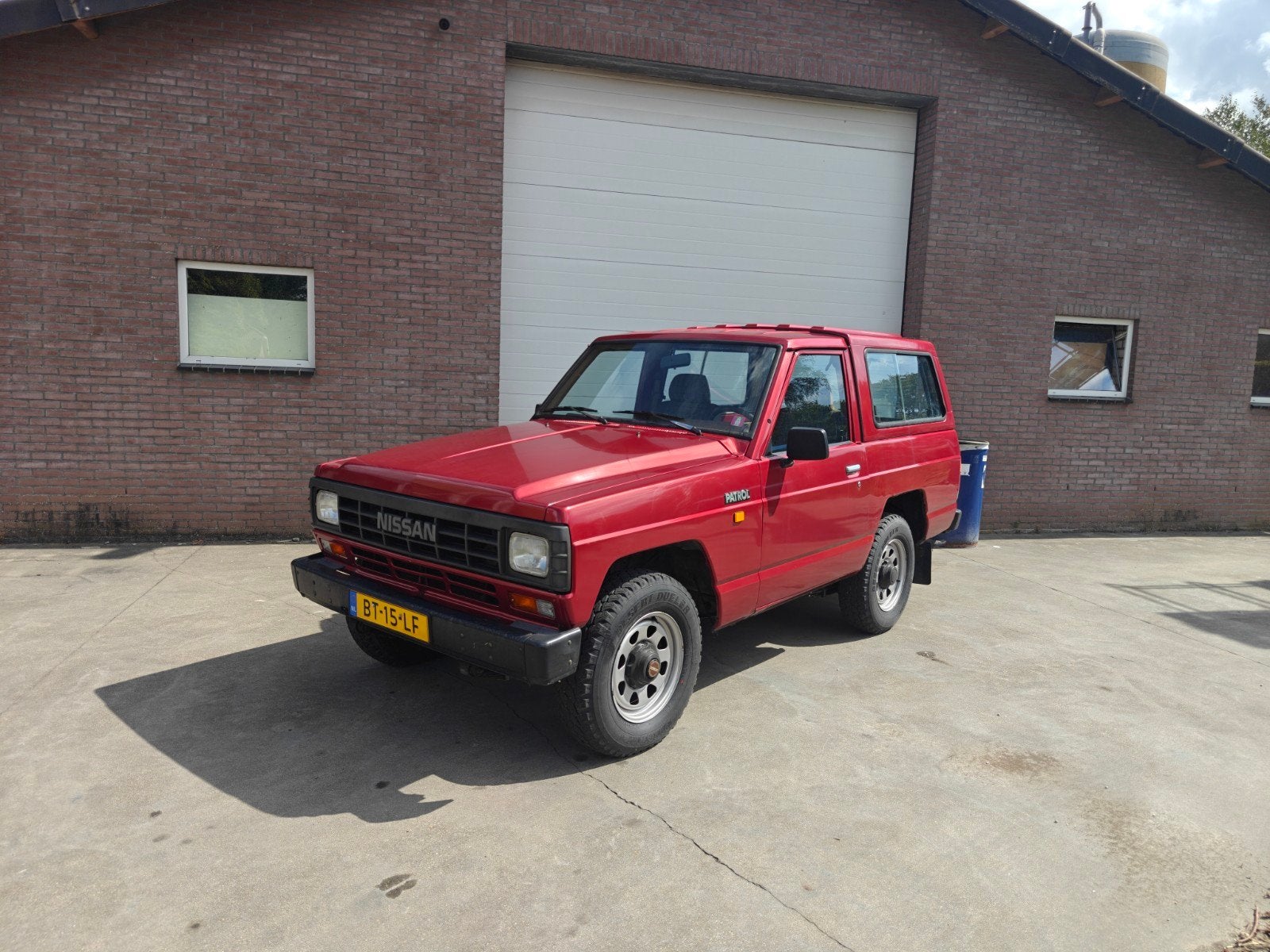 Nissan Patrol 3.2 Hardtop VAN DSL 4WD 1986, Stof, Trekhaak, Beige, 95 pk