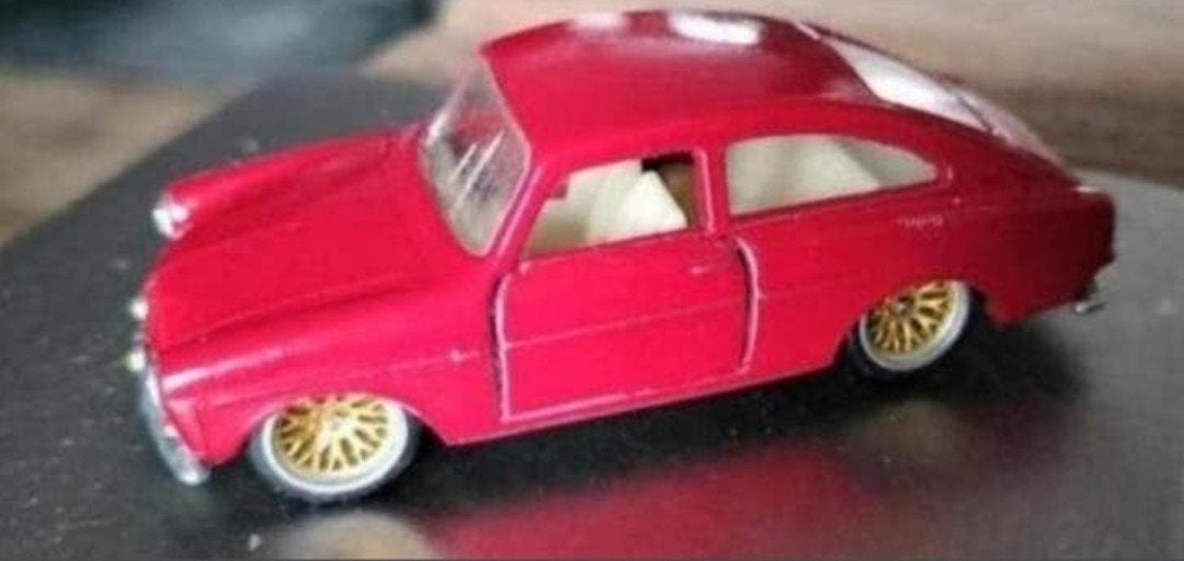 Echt unieke omgebouwde VOLKSWAGEN 1600TL FASTBACK,MATCHBOX, Ophalen of Verzenden, Zo goed als nieuw, Auto, Matchbox