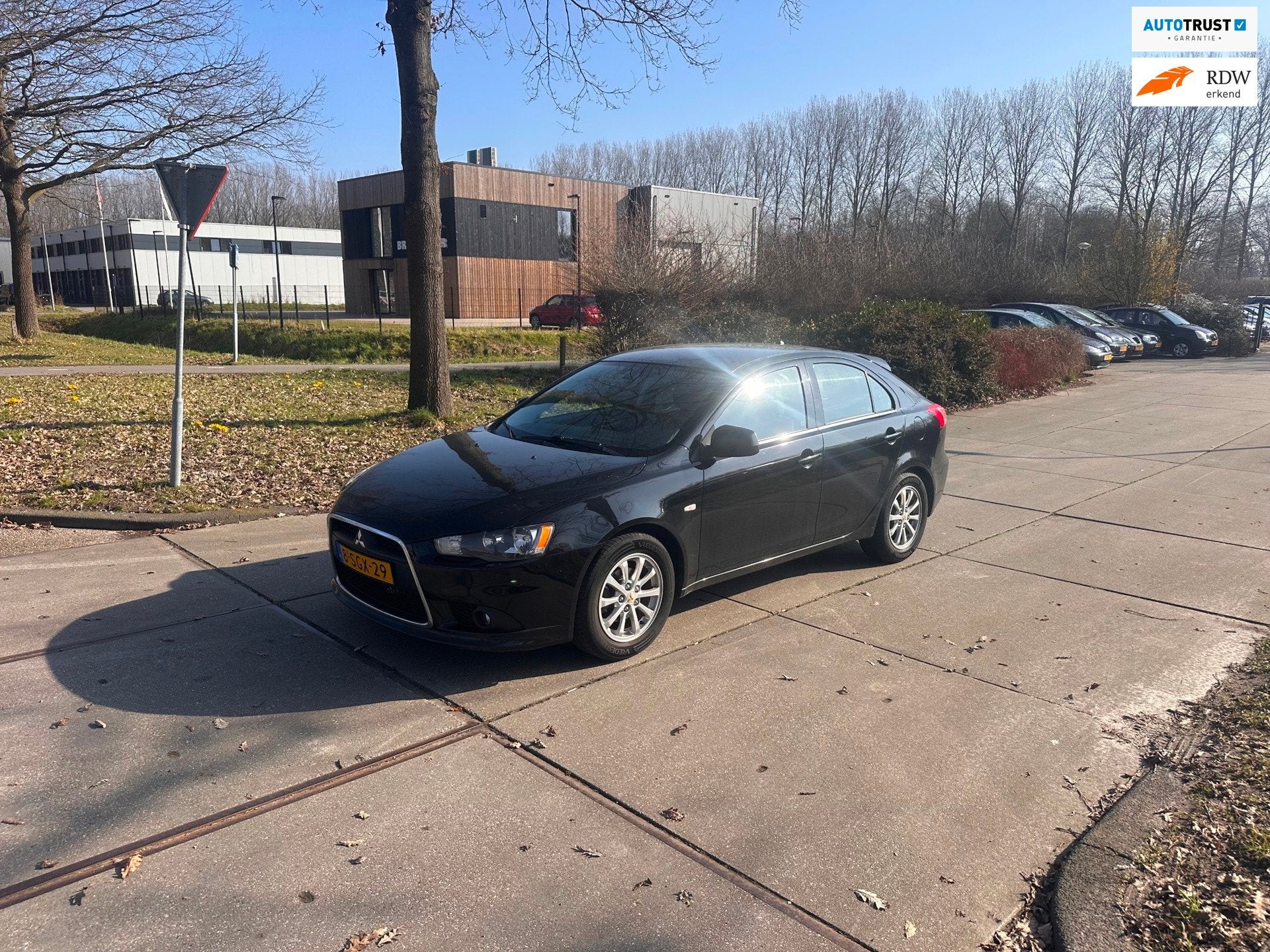 Mitsubishi Lancer Sportback 1.6 Edition Two Clima.Navi, Auto's, Voorwielaandrijving, Euro 5, Gebruikt, 4 cilinders