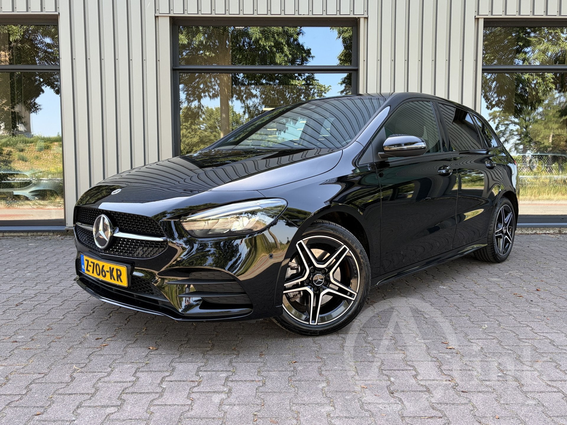 Mercedes-Benz B-Klasse 250 e AMG Trekhaak, Parkeerpakket, Zi, 12 maanden, Gebruikt, 4 cilinders, Leder en Stof