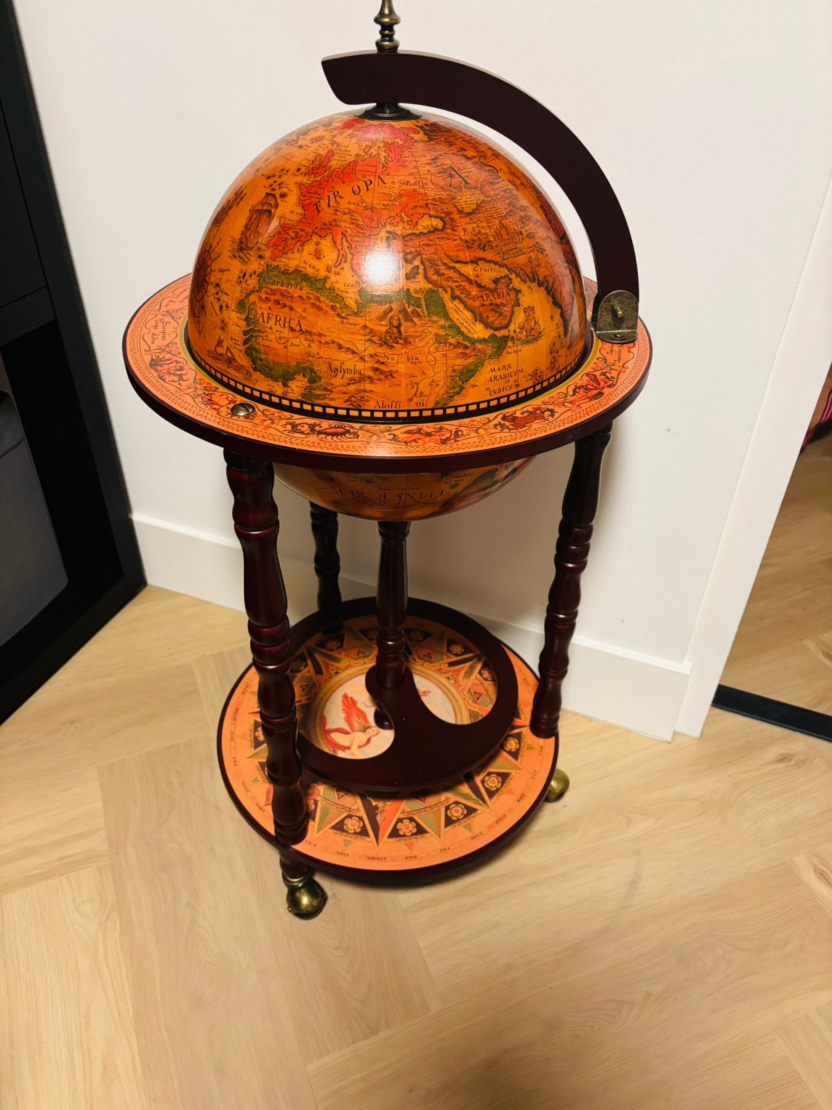 Luxe wereldbol minibar / drankkast op standaard, NIEUW!, Ophalen, Nieuw, Hout, Globebar