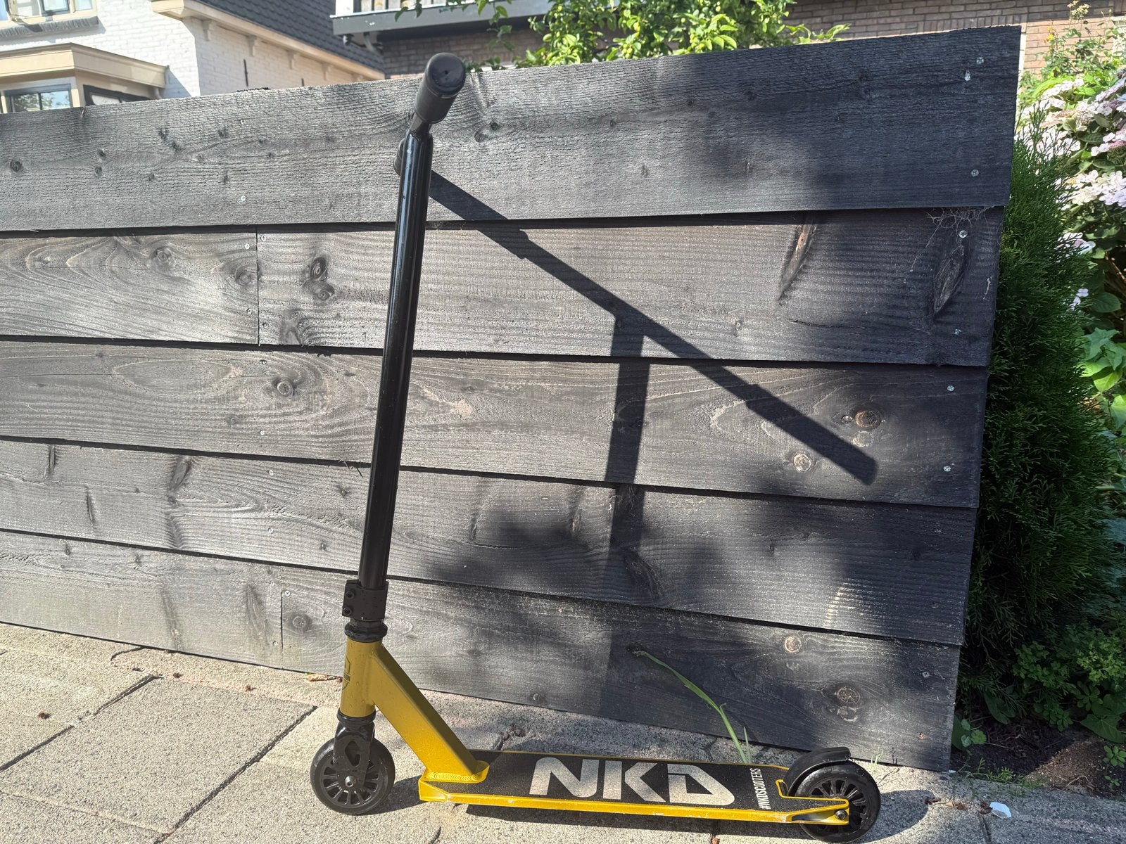NKD Stuntstep - Geel/Zwart, Fietsen en Brommers, Steps, Ophalen, Gebruikt, Gewone step