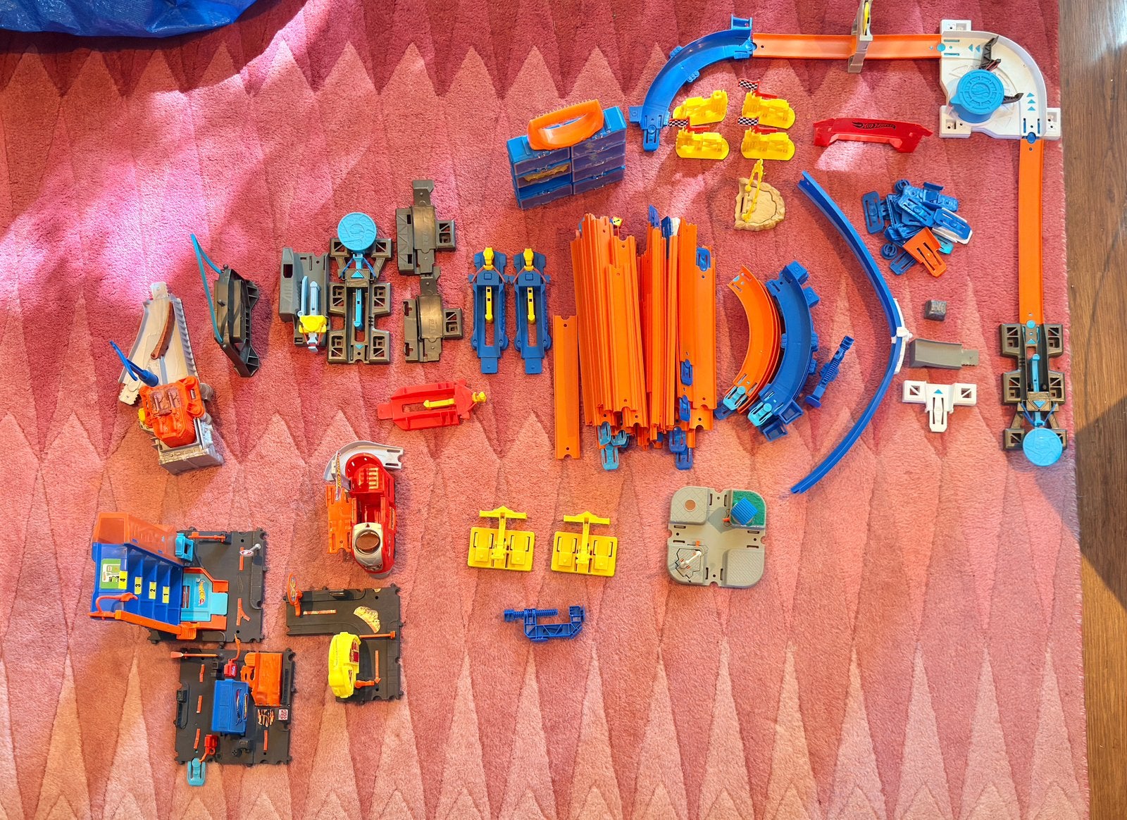 Grote hotwheels track builders & city sets, Ophalen of Verzenden, Zo goed als nieuw, Handmatig, Hot Wheels