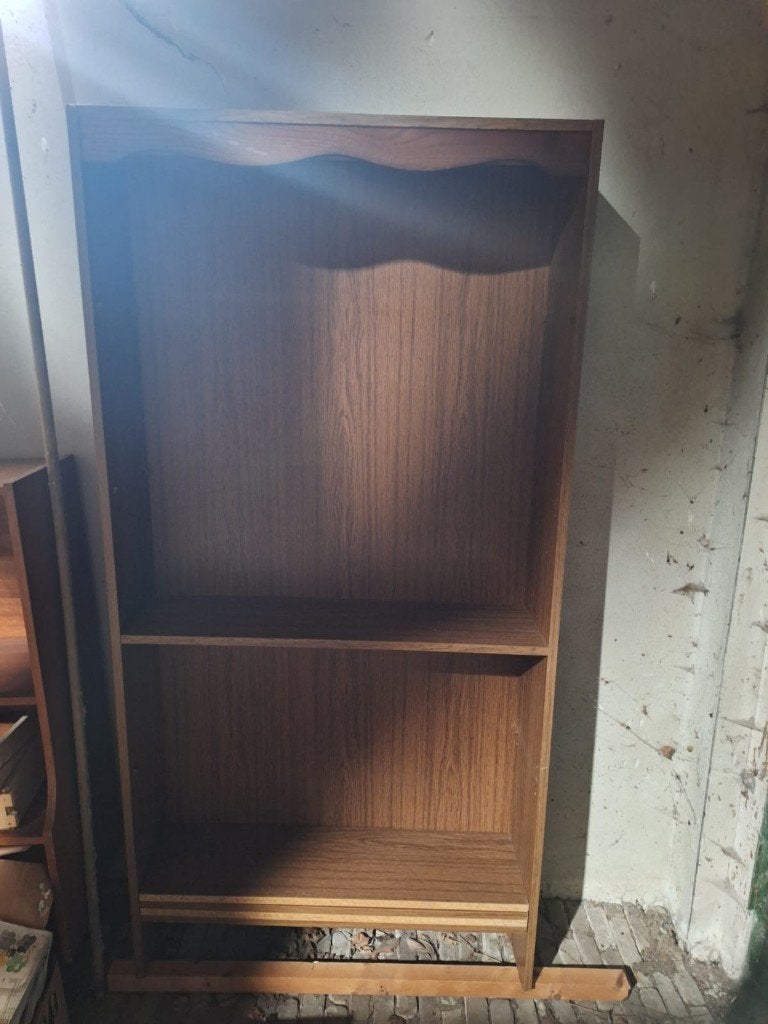 Houten boekenkast met planken, Ophalen, Met plank(en), Gebruikt, Klassiek