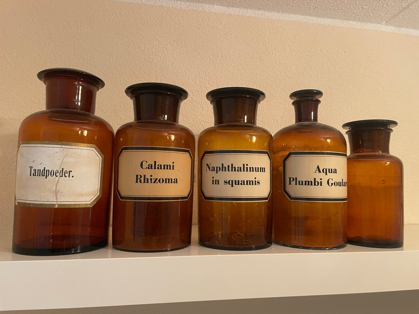 Set van 5 antieke apothekersflessen, Ophalen