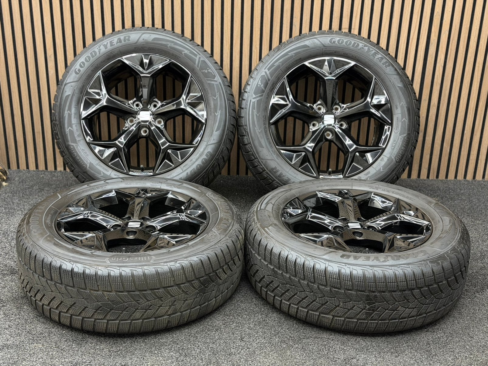 Originele 17 inch Seat Tarraco 5F Nevada 5x112 ET40 Goodyear, Auto-onderdelen, Ophalen, 215 mm, ., Banden en Velgen