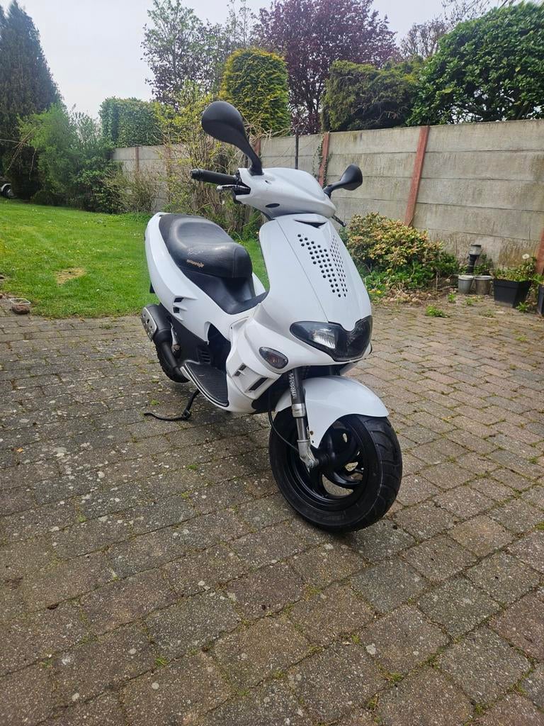 Witte Gilera Runner 50cc - Met papieren, 15k km, Ophalen, Gebruikt, Overige merken