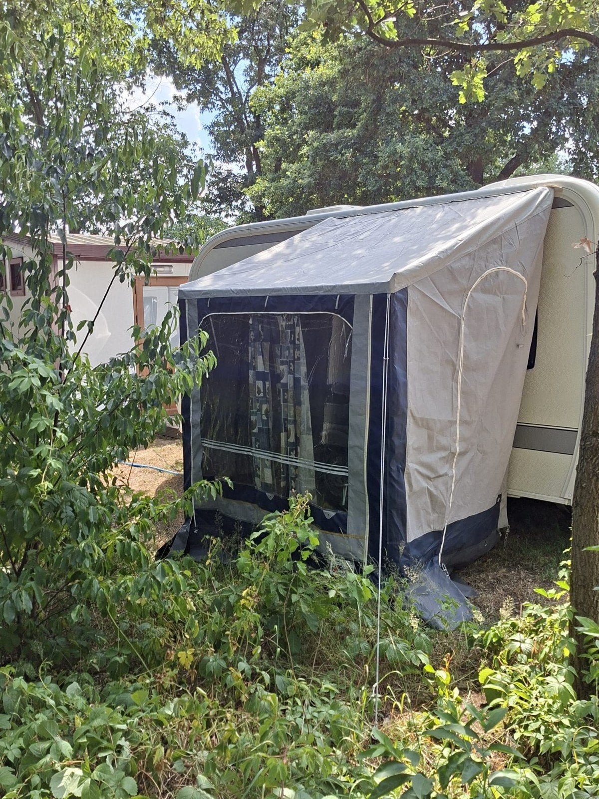 Schuur, opslag of wintertent, Ophalen, Gebruikt