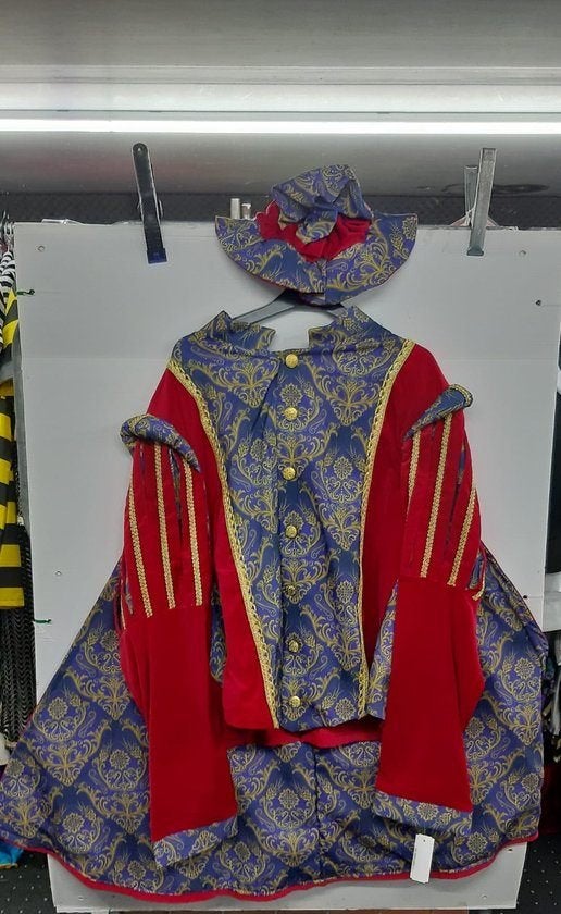 TE KOOP: PIET KOSTUUMS CIRCA 2000 STUKS, Goorstraat Eindhoven, Nieuw, Ophalen of Verzenden, Info@ameezingvught.nl