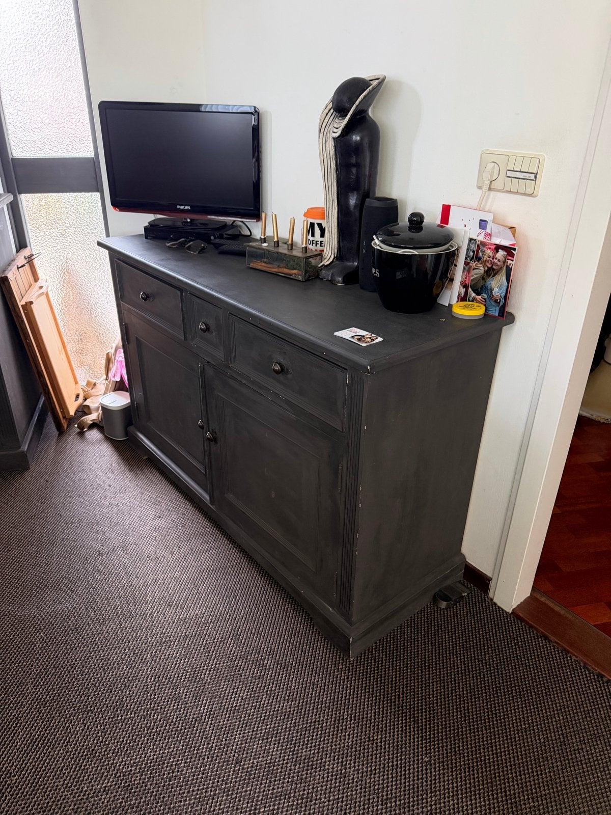 Grijs dressoir en servieskast met krijtverf, Huis en Inrichting, Kasten | Dressoirs, Ophalen, Gebruikt, 100 tot 150 cm, Met lade(s)