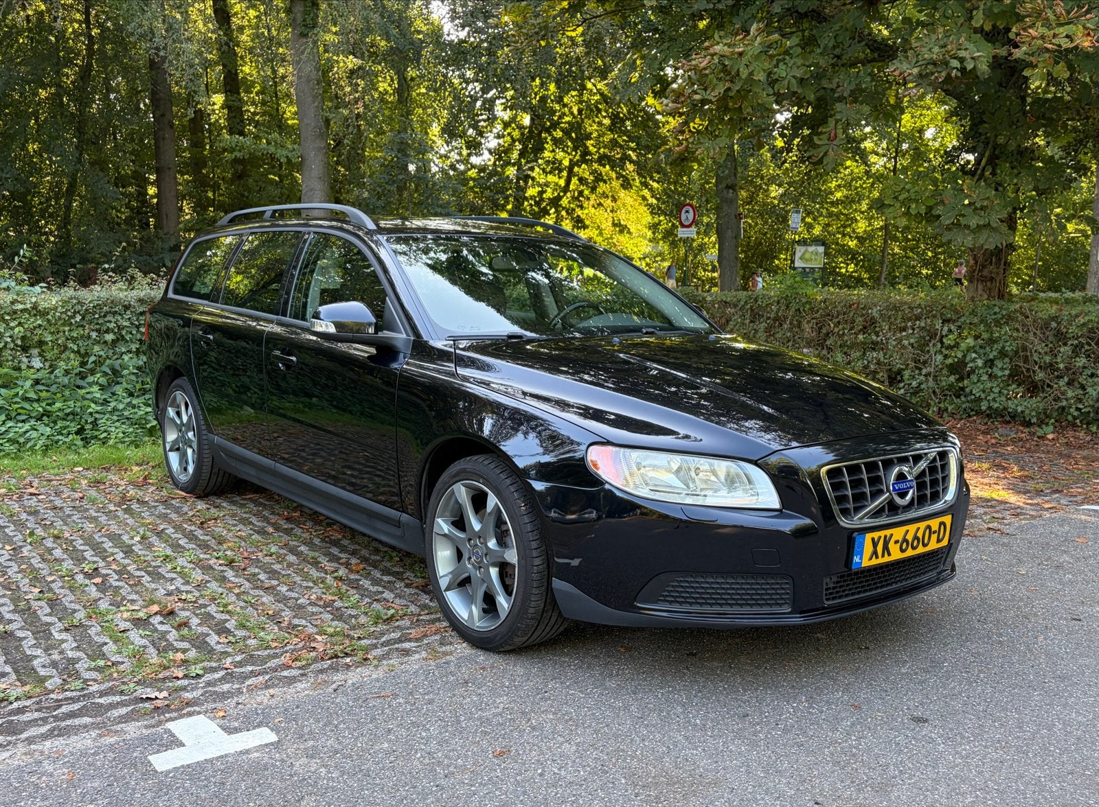 Volvo V70 2.0 2010 LPG, Auto's, 145 pk, 4 cilinders, Zwart, Stationwagon