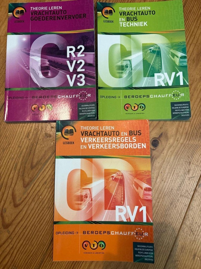 Vrachtwagen Bundel theorie, Ophalen of Verzenden, Alpha, Zo goed als nieuw, Niet van toepassing