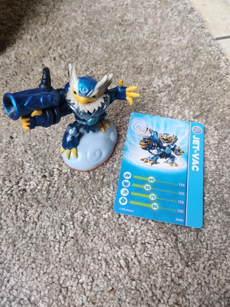 Skylanders Jet-Vac figuur met kaart, Ophalen of Verzenden, Zo goed als nieuw