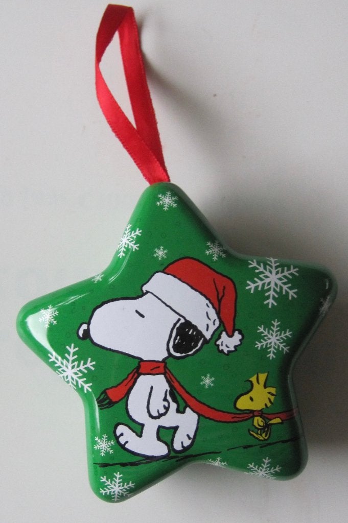 kerstornament van Snoopy - blikken stervorm - nieuw, Diversen, Ophalen of Verzenden, Nieuw