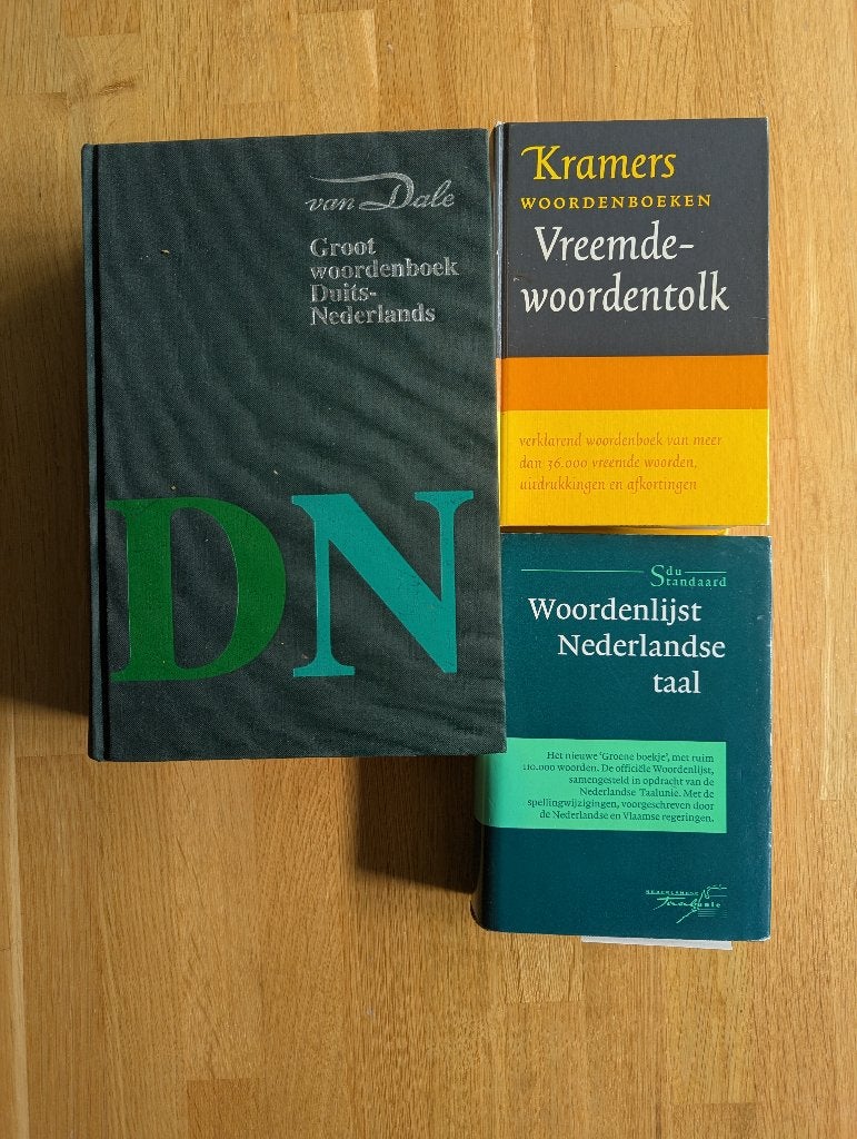 Woordenboeken, Boeken, Woordenboeken, Nederlands, Ophalen of Verzenden, Van Dale, Onbekend