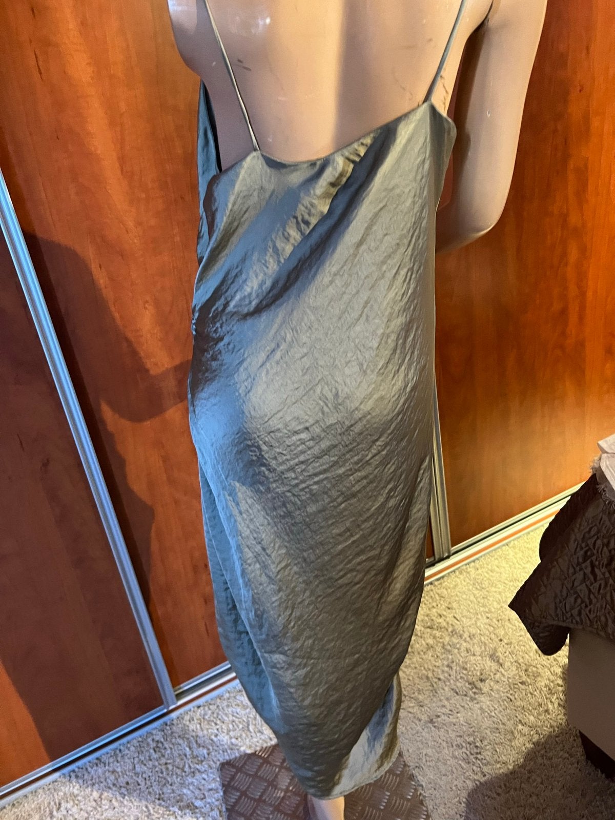 ZARA jurk met split maat L ZGAN beetje taupe, G, Ophalen of Verzenden, Zo goed als nieuw, V