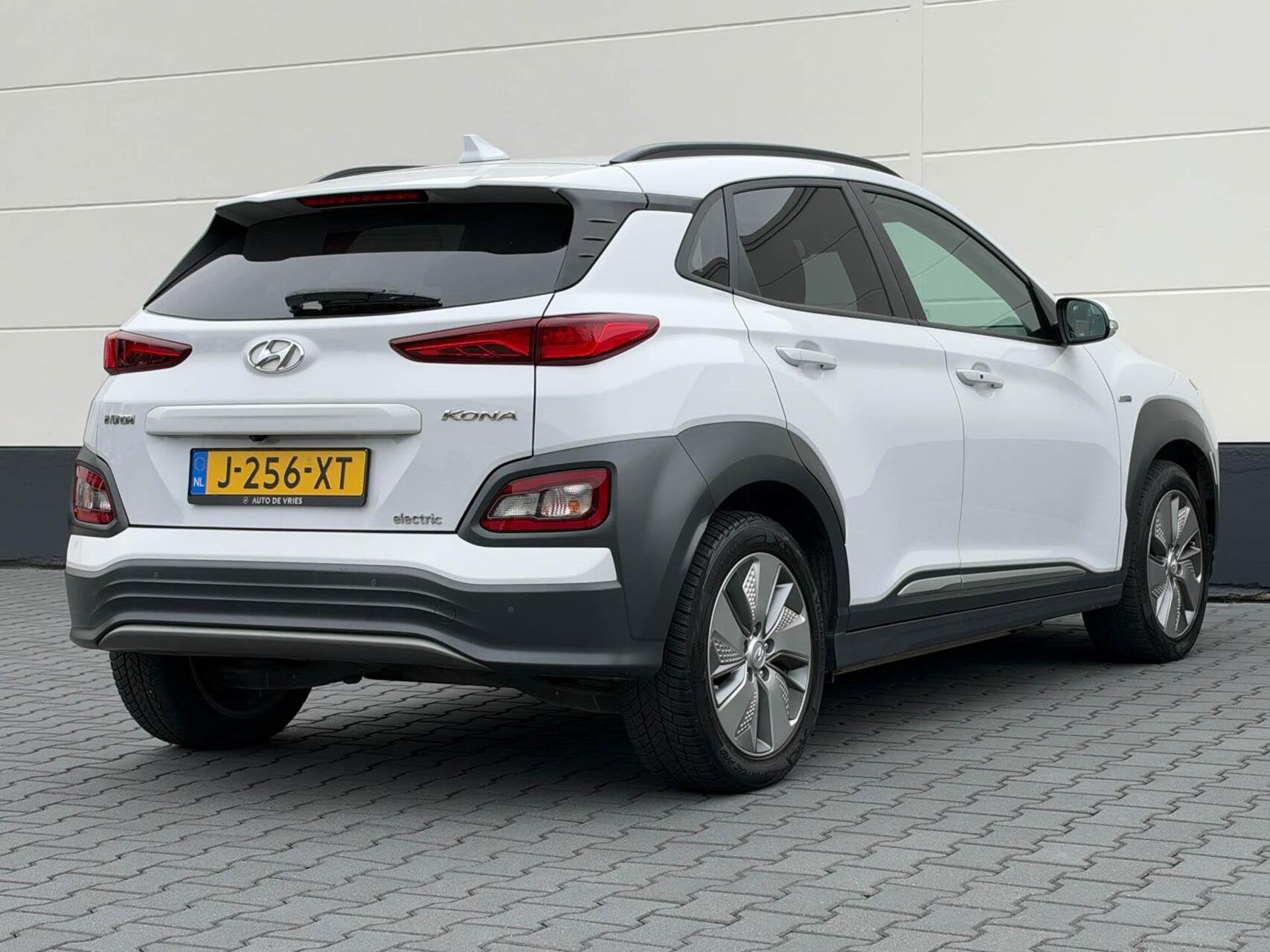 Foto 3 van Hyundai Kona EV Fashion 64 kWh 3-Fase | SOH 100% | Navigatie
