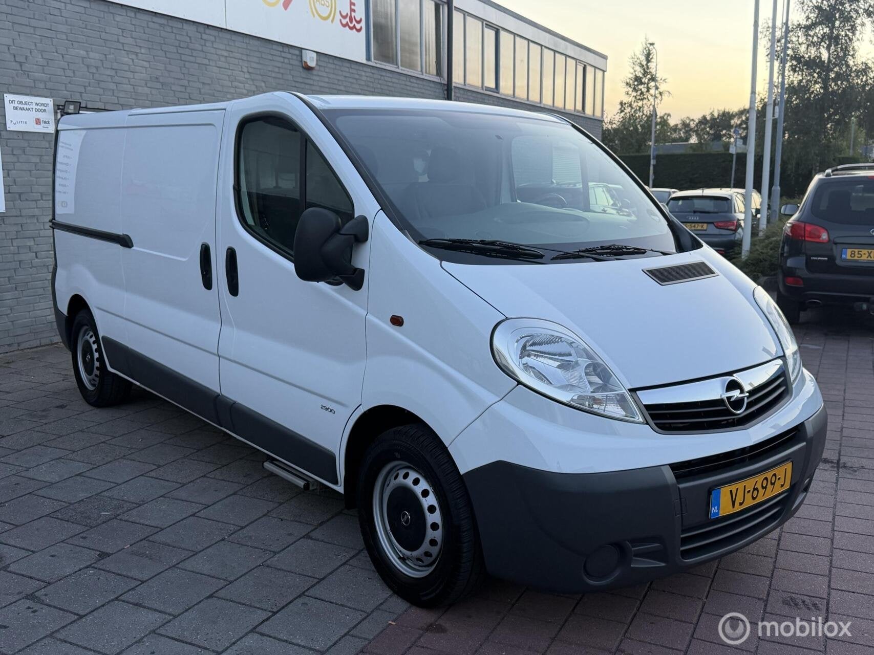 Opel Vivaro bestel 2.0 CDTI L2H1 DC EcoFLEXrolstoel automaat, Auto's, Automaat, Euro 5, 15 km/l, 4 cilinders