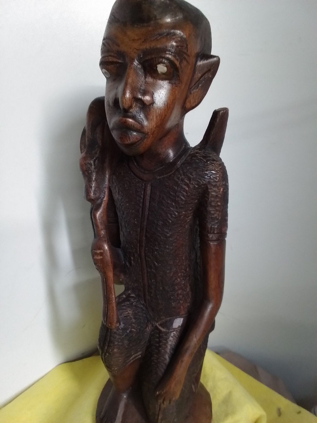 15730) exclusief groot hard houten beeld Jager met hinde, Antiek en Kunst, Ophalen of Verzenden
