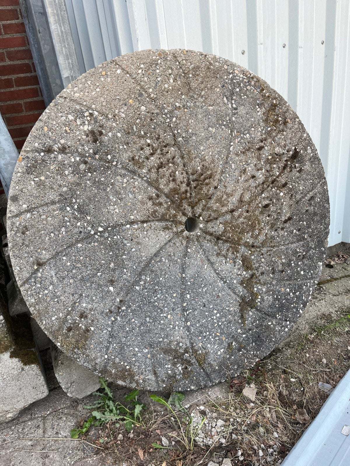Grote ronde betonnen Molensteen - Tuindecoratie, Ophalen, Gebruikt