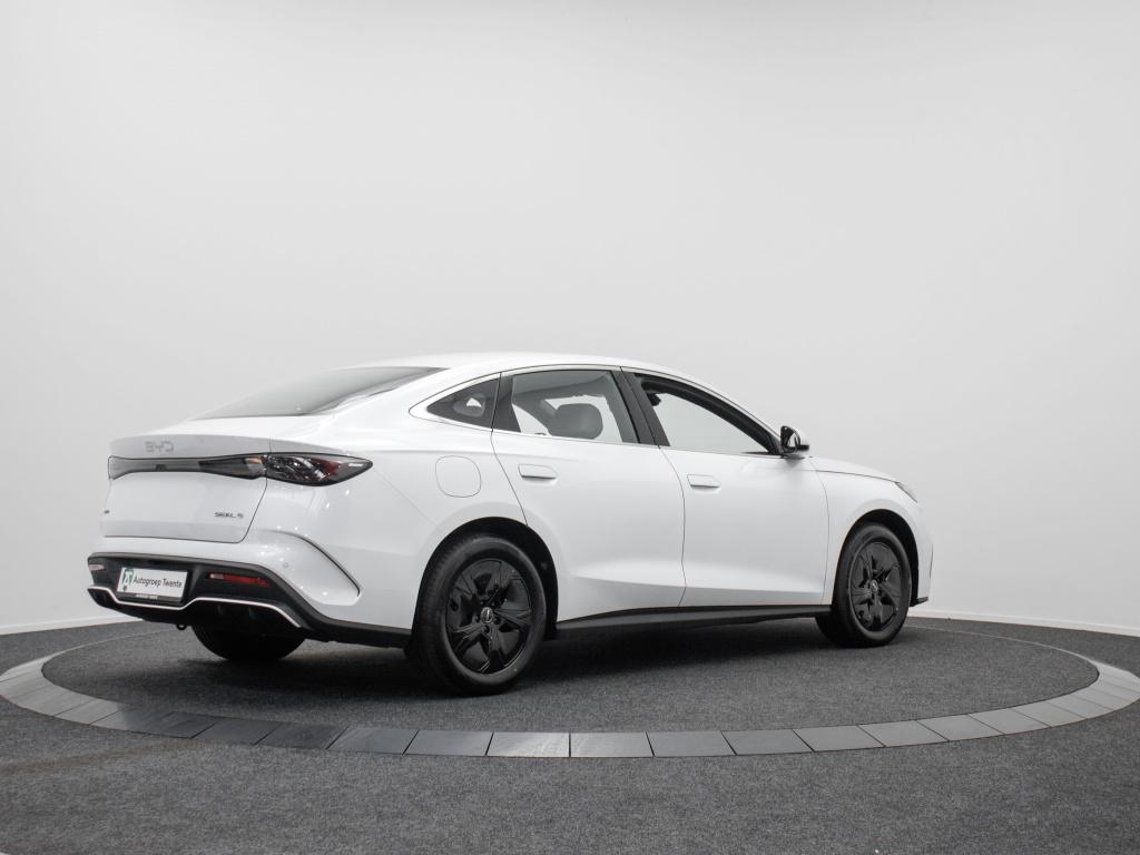 BYD SEAL 6 1.5 DM-i Boost | Navigatie | Private lease €669, Auto's, BYD, Automaat, 1498 cc, Zwart, 4 cilinders