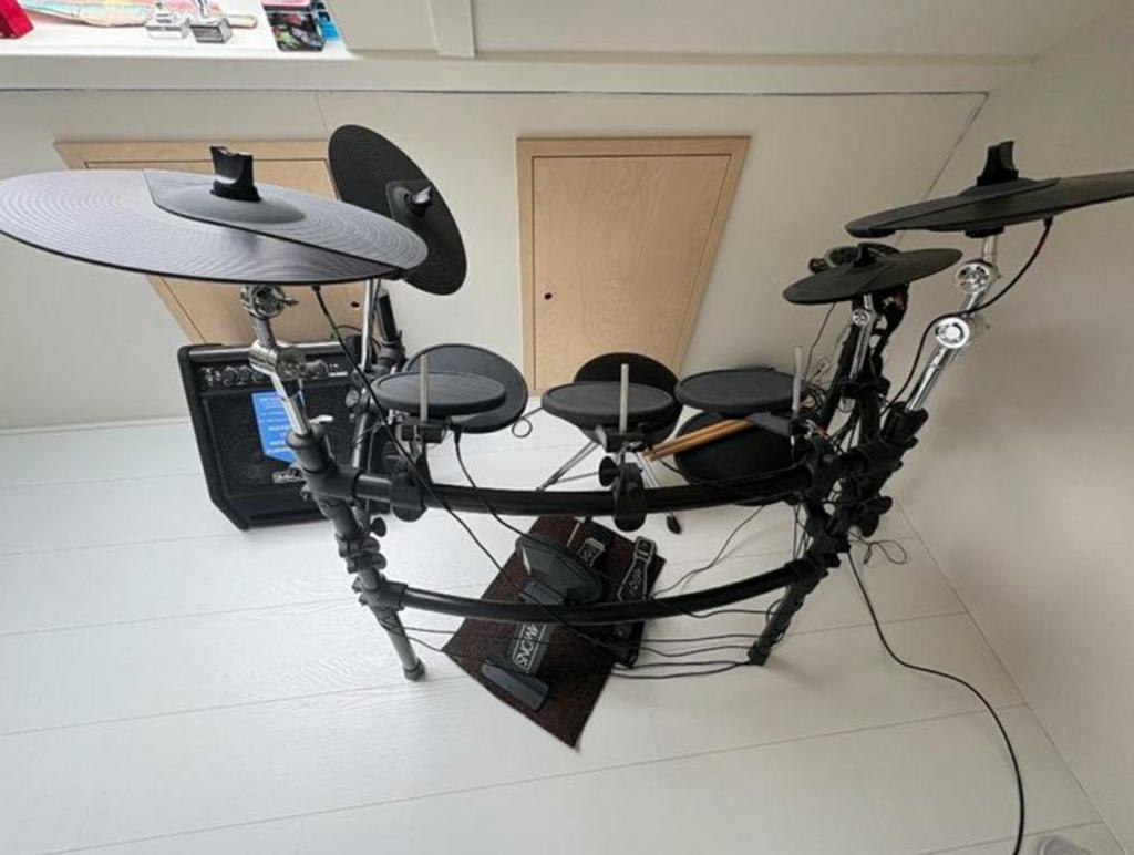 Simmons Elektronisch Drumstel met Accessoires, Ophalen, Zo goed als nieuw, Overige merken, Elektronisch