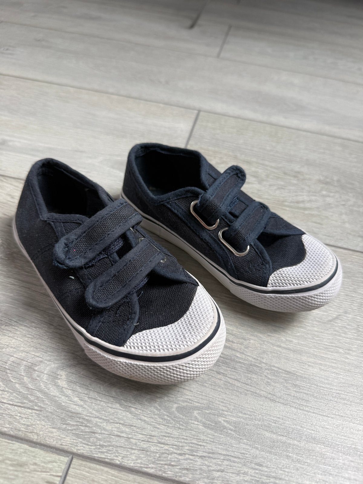 Gymschoenen maat 28, Kinderen en Baby's, Kinderkleding | Schoenen en Sokken, Ophalen of Verzenden, Zo goed als nieuw, Jongen of Meisje