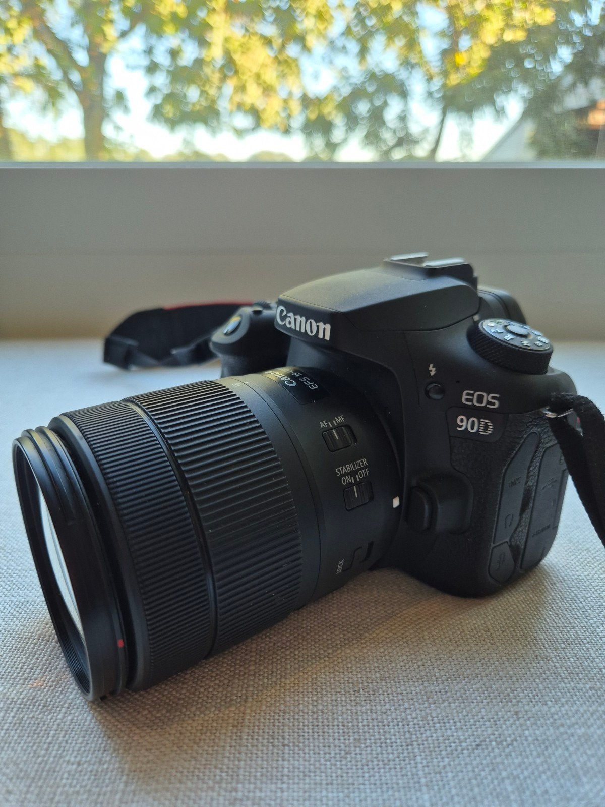 Canon EOS 90D Spiegelreflexcamera met EF-S 18-135mm lens, Gebruikt, Beeldstabilisatie, Spiegelreflex, Canon