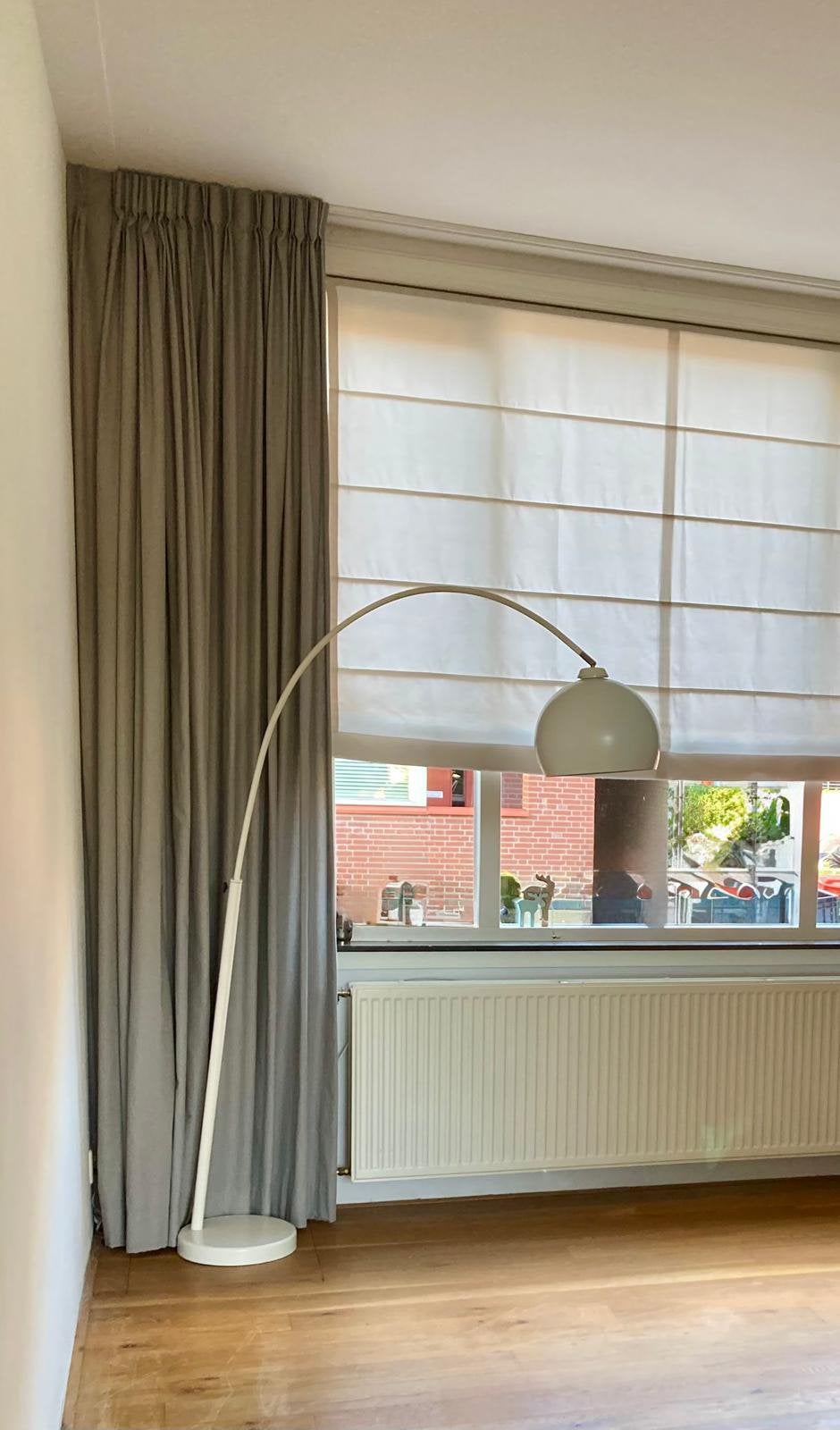 Mooie witte booglamp van Trendhopper. Let op: gebroken bout, Huis en Inrichting, Lampen | Vloerlampen, Ophalen, Gebruikt, Booglamp / vloerlamp