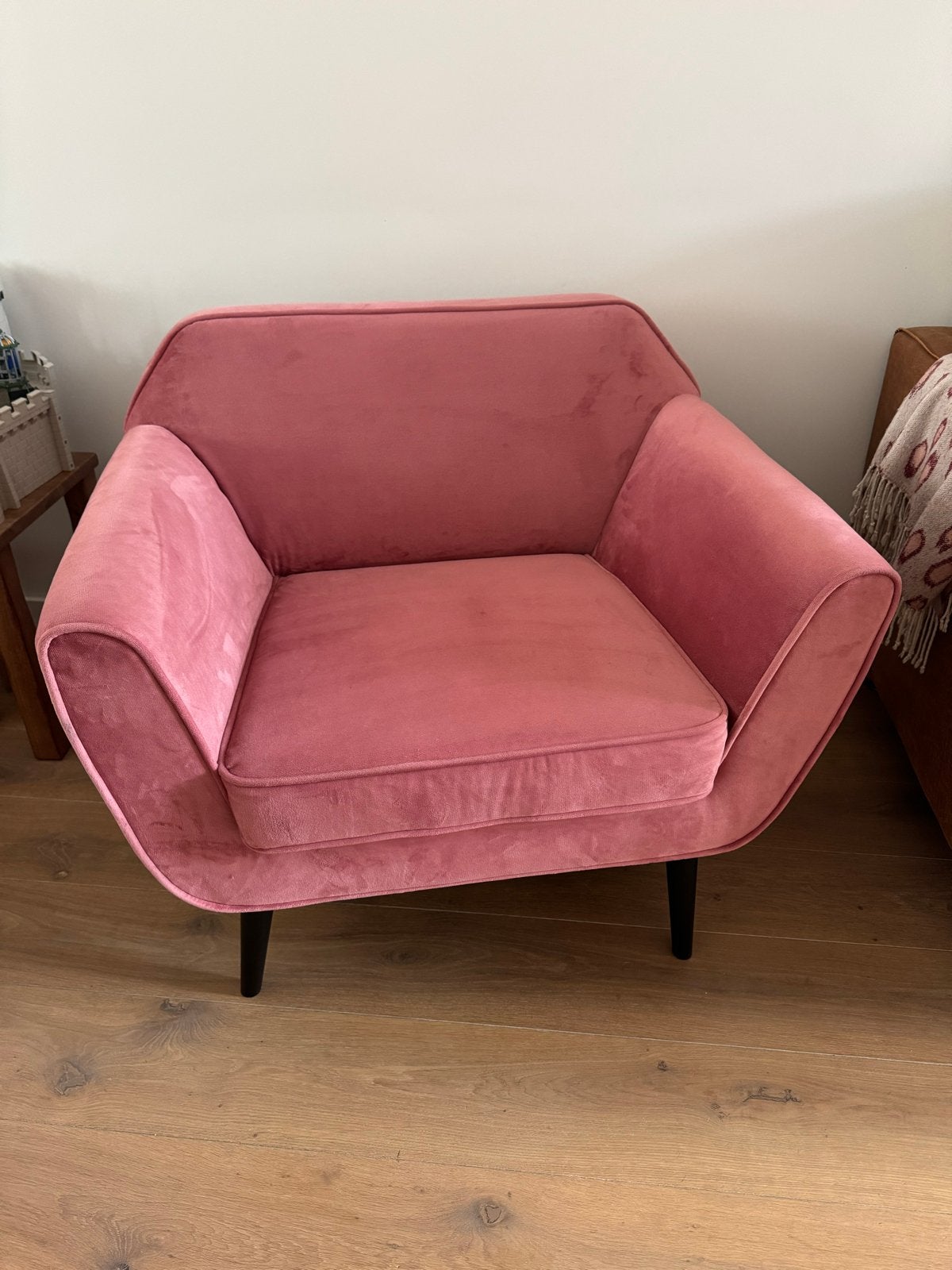 Roze fluwelen fauteuil Woood rocco - Zo goed als nieuw, Ophalen, Minder dan 75 cm, Zo goed als nieuw, 75 tot 100 cm