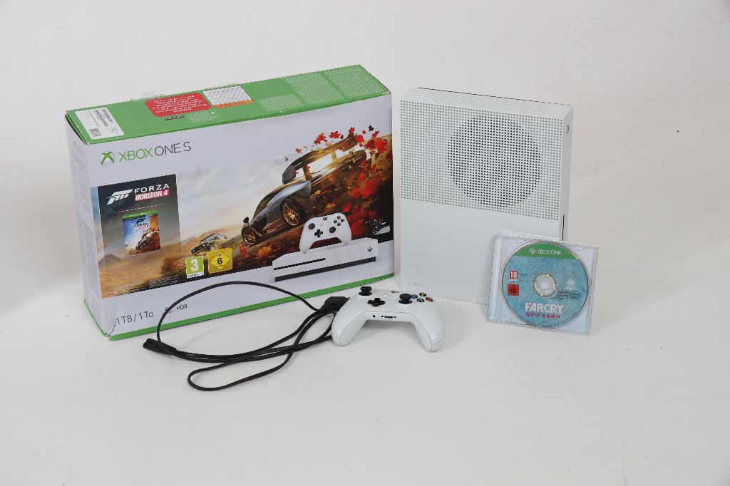 Xbox One S | 1TB & 1 Controller (2 Games), Ophalen, Met games, Xbox One S, Zo goed als nieuw