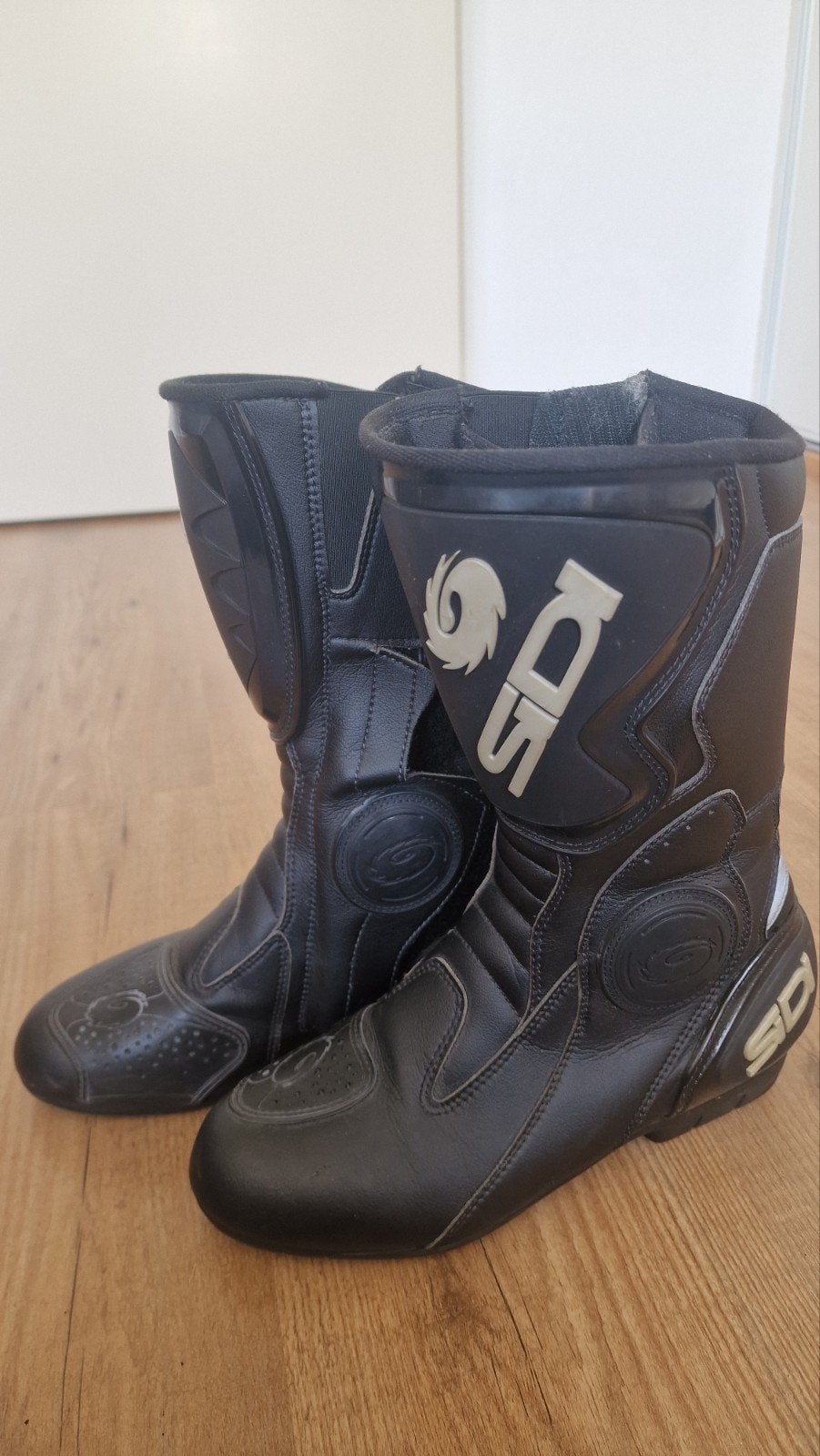 Sidi motorlaarzen maat 41, Motoren, Kleding | Motorkleding, Ophalen, Dames, Laarzen, Tweedehands