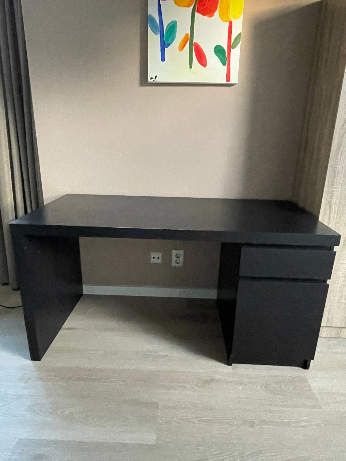 Zwart Hemnes bureau met lades en opbergruimte, Huis en Inrichting, Bureaus, Ophalen, Zwart, Gebruikt, Met lades