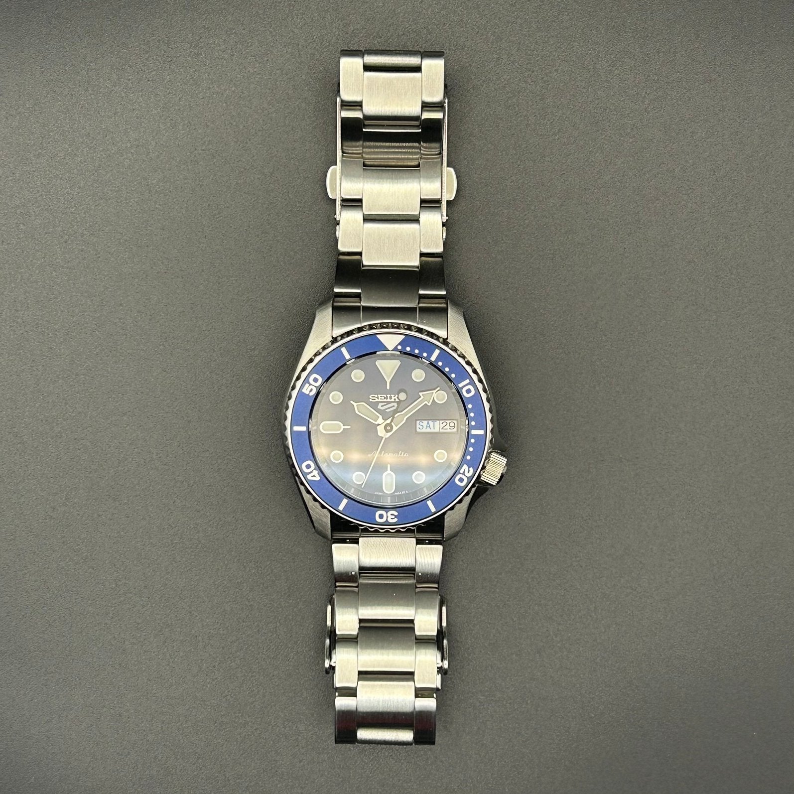 Seiko 5 Sports SRPL77K1 “Street Denim” Full Set, Polshorloge, Info@seiko.nl, Ophalen of Verzenden, Zo goed als nieuw