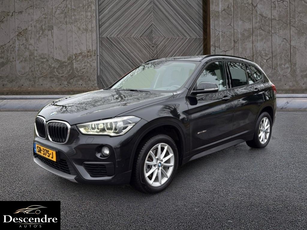 BMW X1 sDrive18d High Executive (bj 2017, automaat), Auto's, Stof, 4 cilinders, 1445 kg, Bedrijf