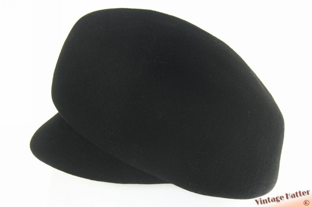 vintage Dameshoed in pet-stijl zwart vilt 56 in goede staat, Ophalen of Verzenden, Zo goed als nieuw, 56 of 57 cm (M, 7 of 7⅛ inch)