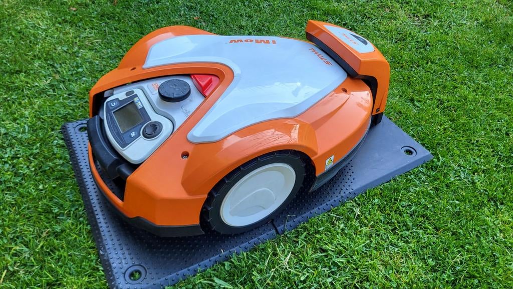 STIHL iMow RMI 632 PC Robotmaaier Keurige staat, Tuin en Terras, Robotmaaiers, Ophalen, Gebruikt, Meer dan 25 cm, STIHL