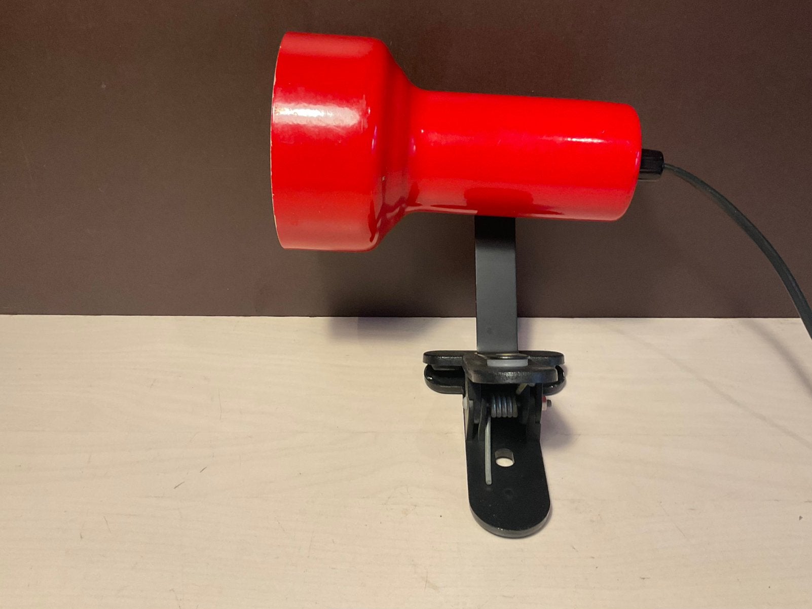 Prachtige rode knijpspot., Gebruikt, Meubelspot, Met schakelaar, LED