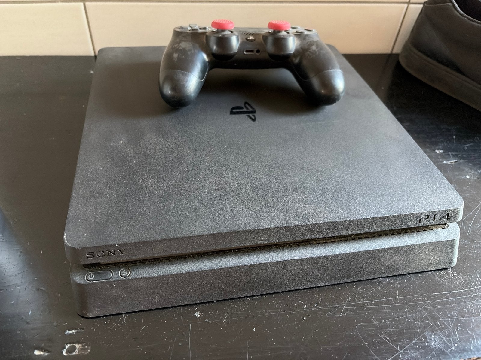 PS4 Slim met controller, Spelcomputers en Games, Spelcomputers | Sony PlayStation 4, Ophalen of Verzenden, Gebruikt, Met 1 controller