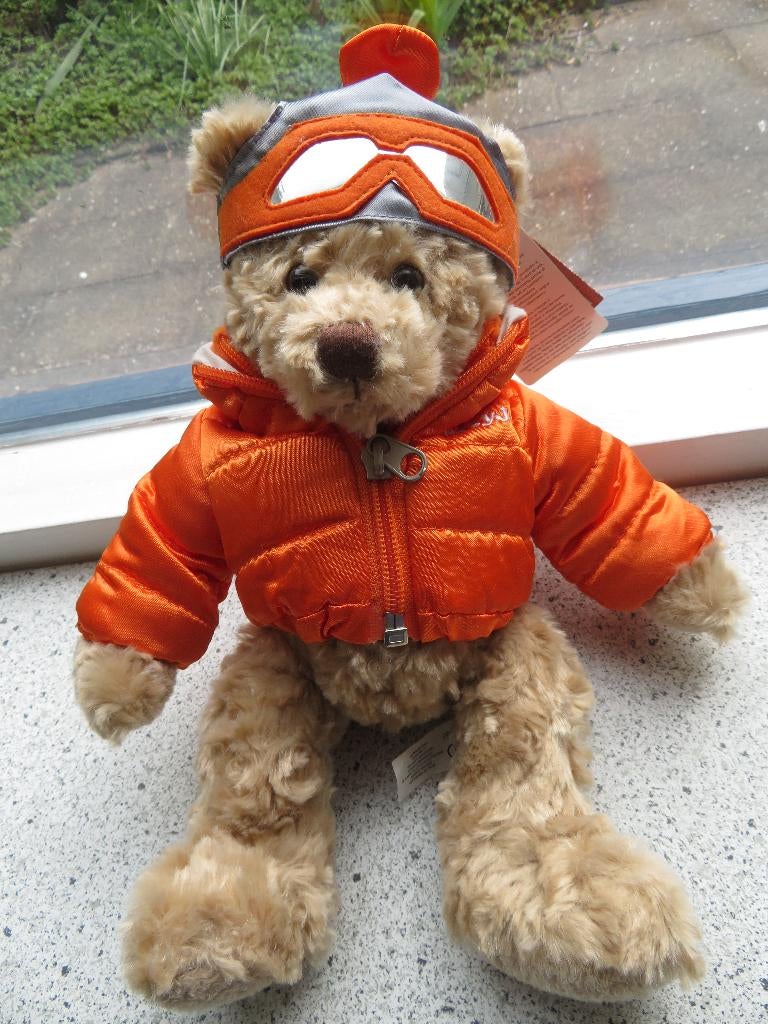 Bear Gulliver EasyJet merk Russ Berrie in oranje jas + shirt, Beer, Nieuw, Ophalen of Verzenden, Middelgroot (20 tot 80 cm)