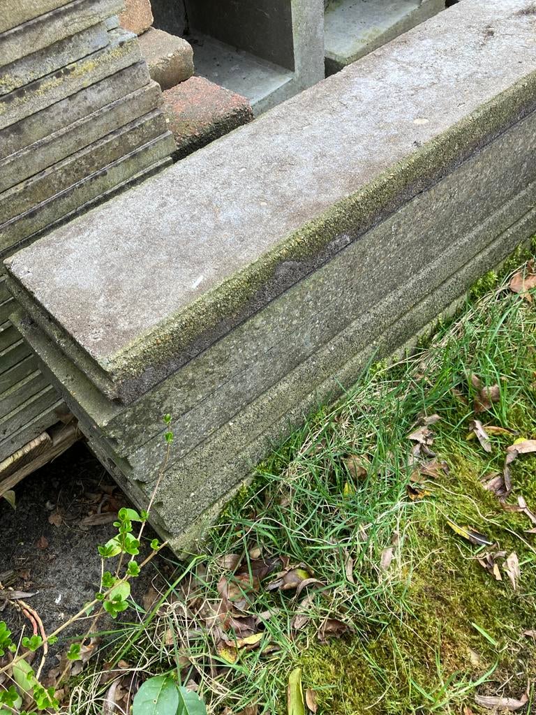 4 Grijze betonbanden, Tuin en Terras, Tegels en Klinkers, Ophalen, Gebruikt, Minder dan 5 m², Beton