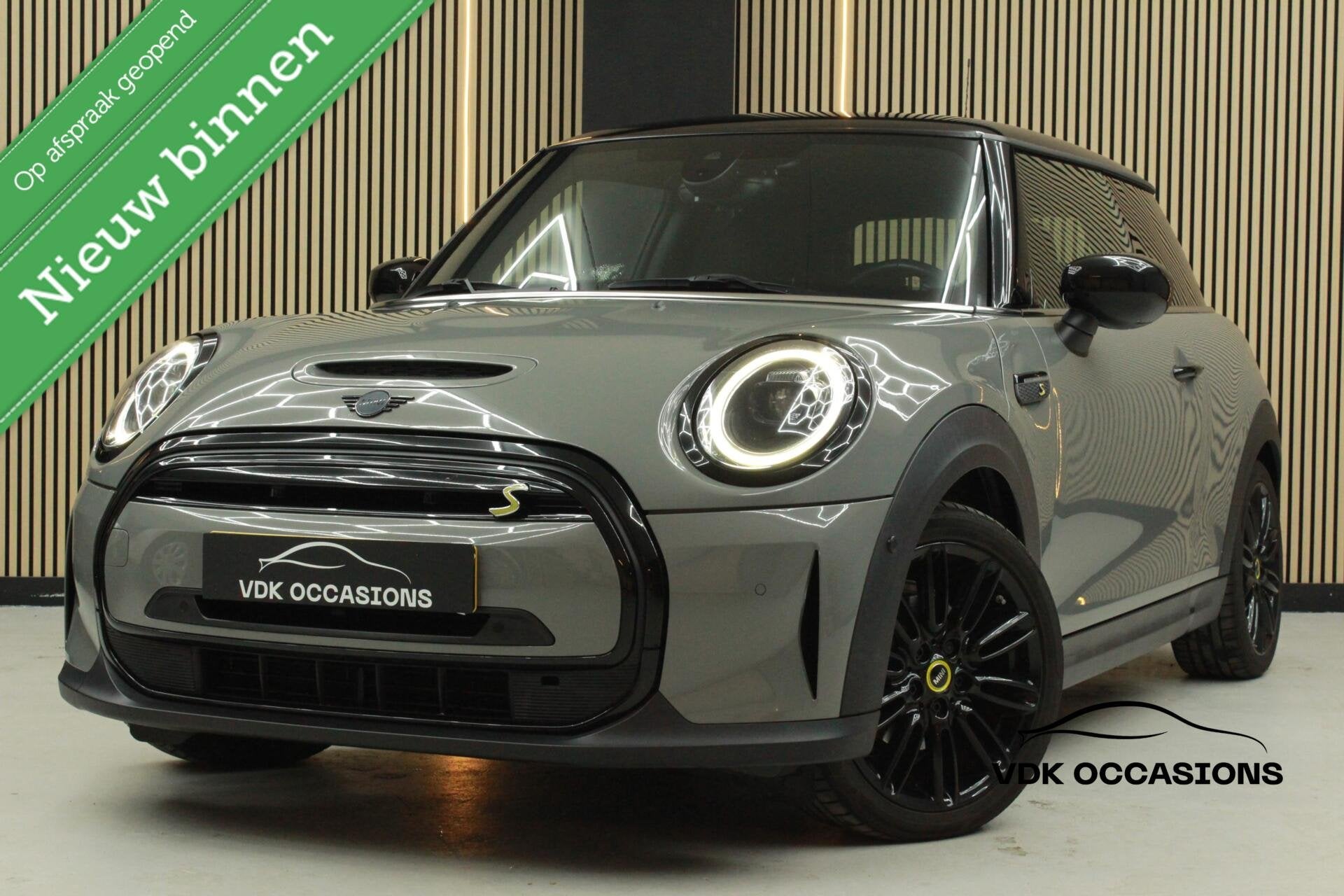 Mini Electric 33 kWh |Leer |Stoel/Stuur Verw|Cam|Keyless|99%, Gebruikt, 1340 kg, 33 kWh, 4 stoelen